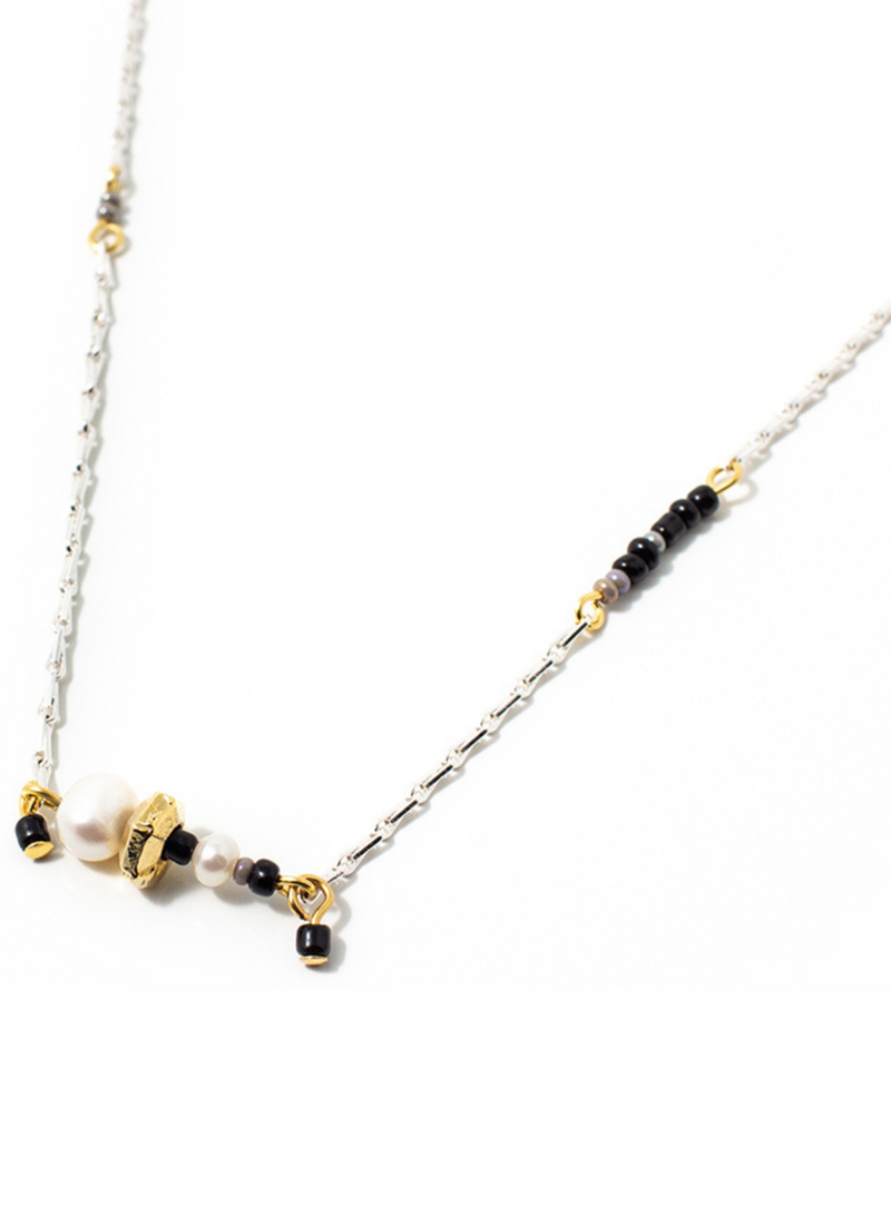Carsi Necklace