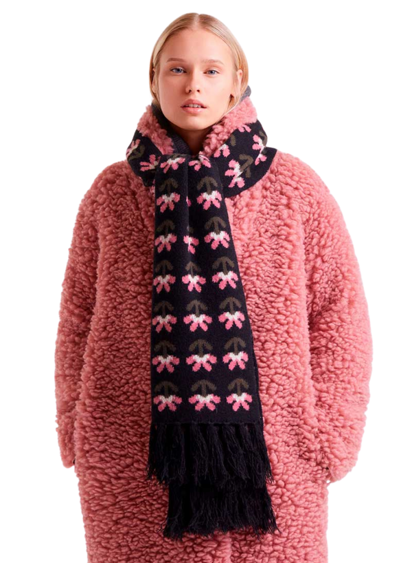 Gwen Scarf