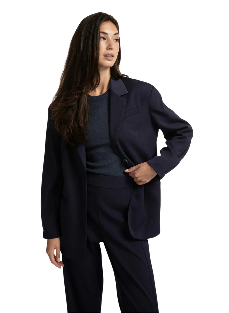 Clara Blazer