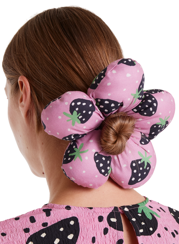 Morango Scrunchie