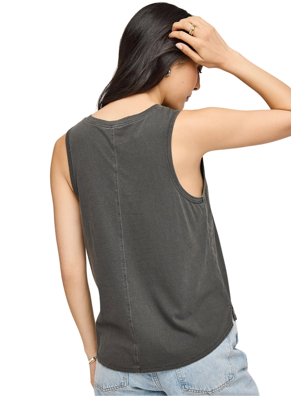 Gisele Tank