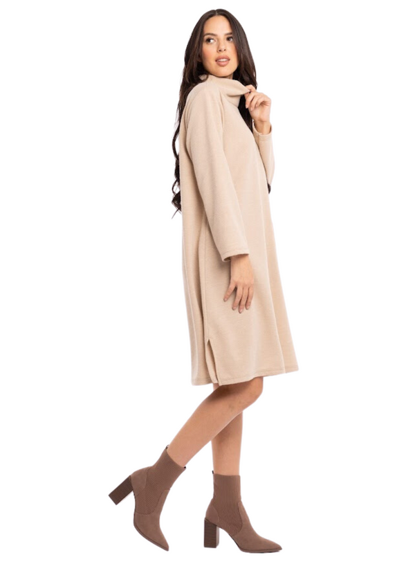 Knit Dress with Side Pocket