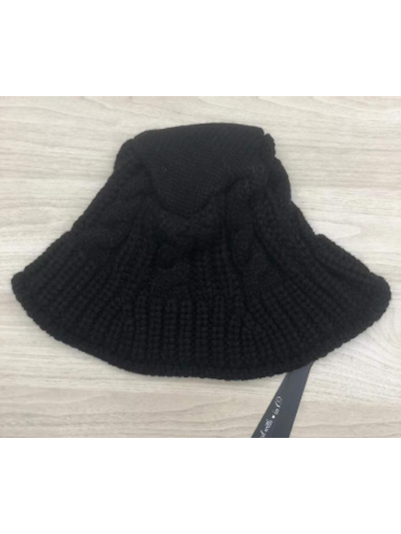 Bucket Hat with Cable Detail